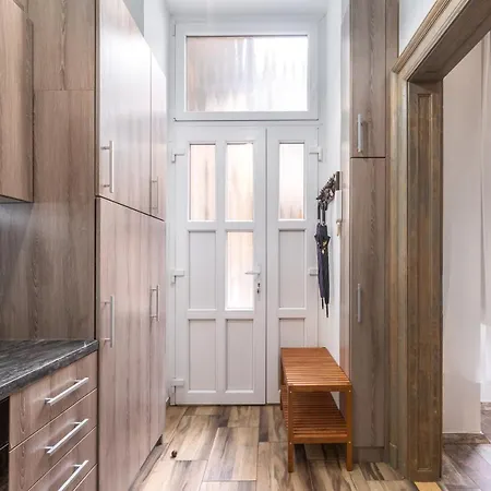 Astoria Blue Apartment Budapest