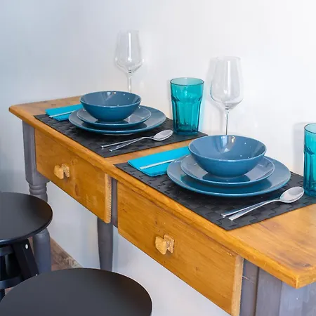 Astoria Blue Apartment